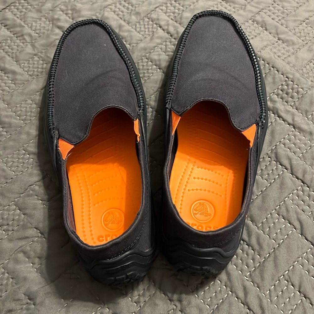 Navy Crocs with fabric. 09/13